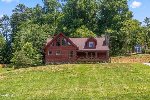 3359 Clear Valley Dr, Sevierville, TN 37862