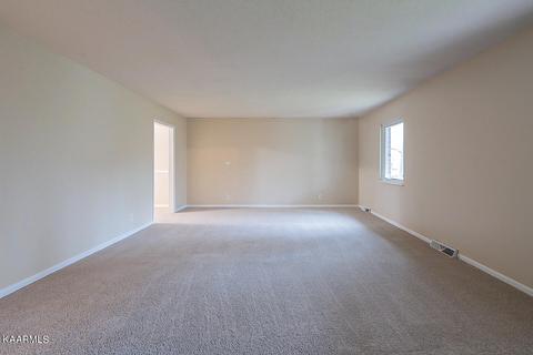 7944 Whitcomb Rd, Powell, TN 37849 photo 12