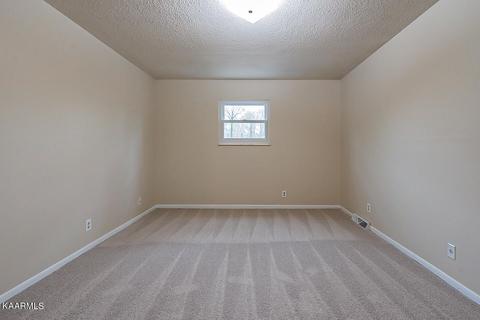 7944 Whitcomb Rd, Powell, TN 37849 photo 13