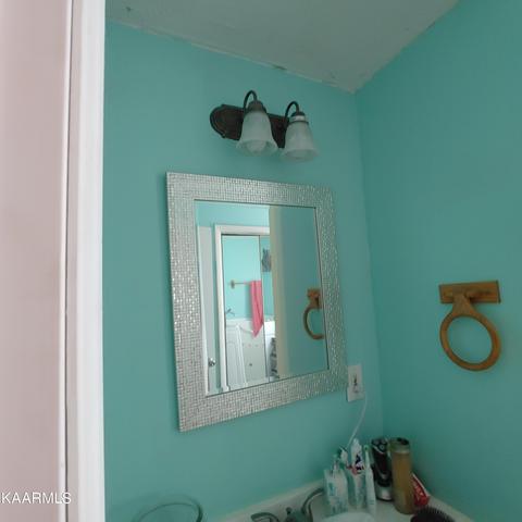 9900 Heiskell Rd, Heiskell, TN 37754 photo 11