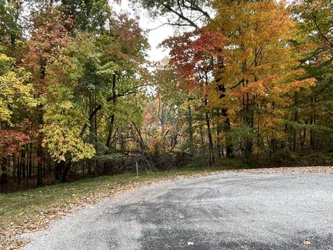 22 Harrell Ln, Crossville, TN 38558