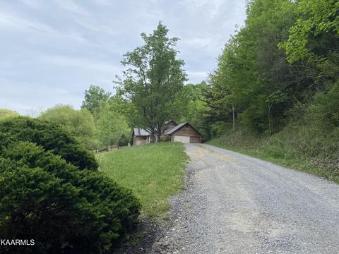 626 Frog Level Rd, Ewing, VA 24248 photo 4