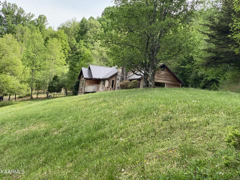 626 Frog Level Rd, Ewing, VA 24248 photo 3