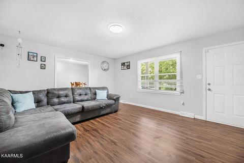 170 White Loop Rd, Clinton, TN 37716 photo 4