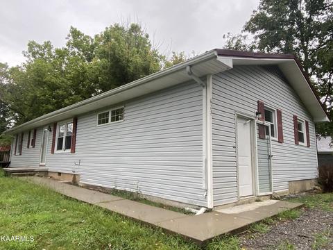 623 Parkey Rd, Ewing, VA 24248 photo 1