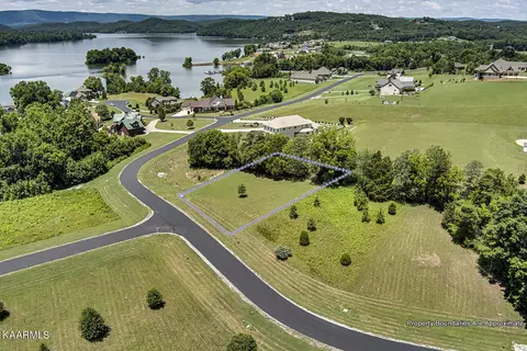 405 W Shore Dr, Rockwood, TN 37854