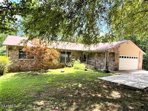 232 Yonside Dr, Sparta, TN 38583