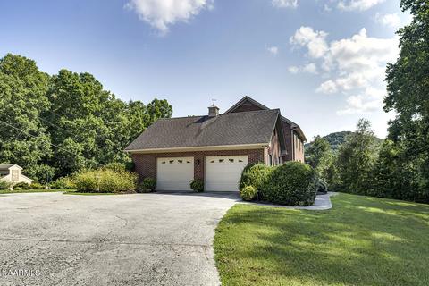 1102 Eagle Bend Road Rd, Clinton, TN 37716 photo 2