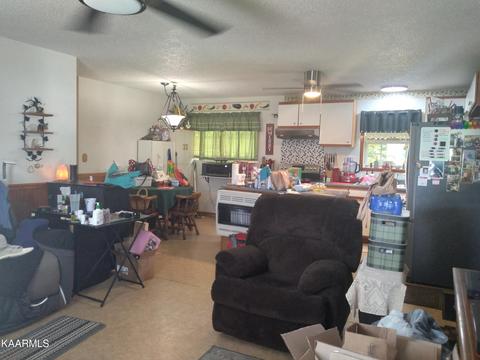 1685 Lick Branch Rd, Ewing, VA 24248 photo 11