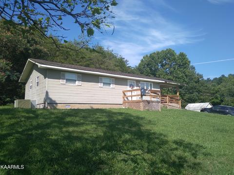 1685 Lick Branch Rd, Ewing, VA 24248 photo 3