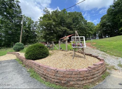 1625 Machine Branch Rd, Ewing, VA 24248 photo 9