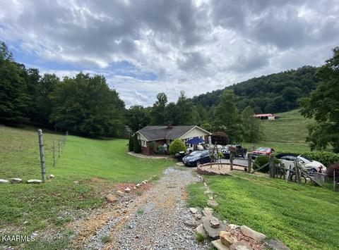 1625 Machine Branch Rd, Ewing, VA 24248 photo 10