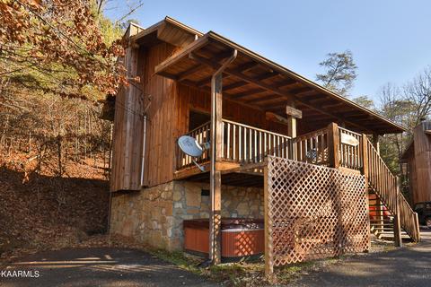 3029 Birds Creek Rd #3, Sevierville, TN 37876