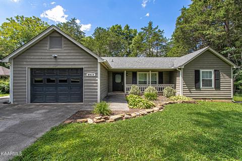 8015 Wilnoty Dr, Knoxville, TN 37931