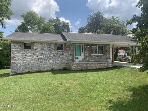 173 Pack St, Jacksboro, TN 37757