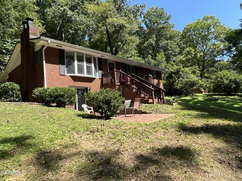111 Maple Tree Ln, Powell, TN 37849 photo 3