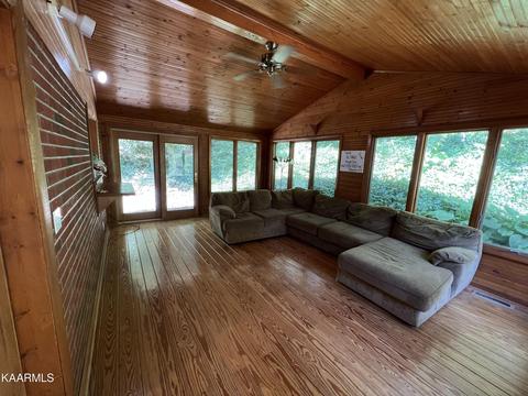 111 Maple Tree Ln, Powell, TN 37849 photo 18