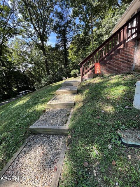 111 Maple Tree Ln, Powell, TN 37849 photo 7