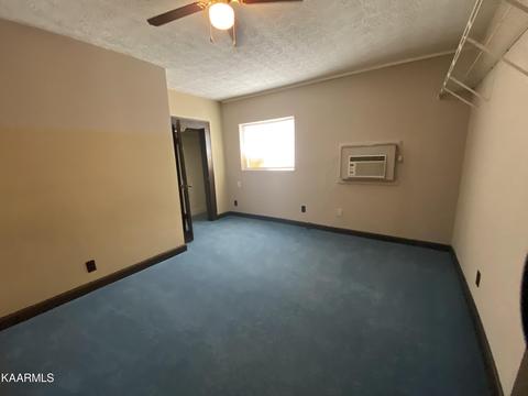 406 Exeter Ave, Middlesboro, KY 40965 photo 14