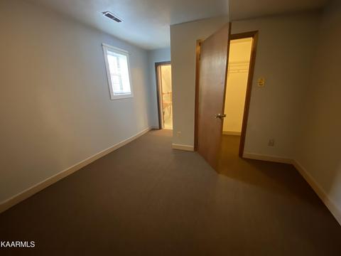 406 Exeter Ave, Middlesboro, KY 40965 photo 8