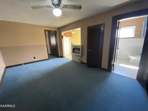 406 Exeter Ave, Middlesboro, KY 40965 photo 13