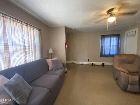 406 Exeter Ave, Middlesboro, KY 40965 photo 19