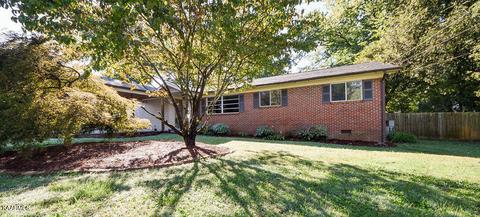 1219 Dossett St, Athens, TN 37303