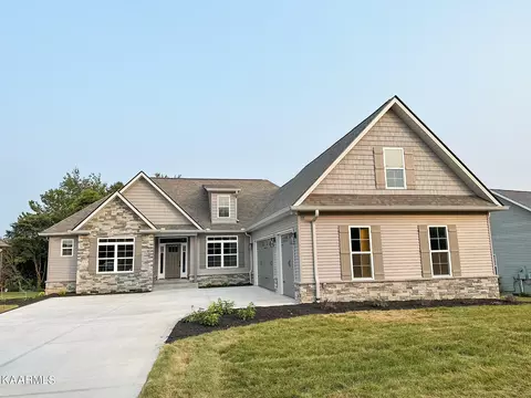 136 Elokwa Way, Loudon, TN 37774