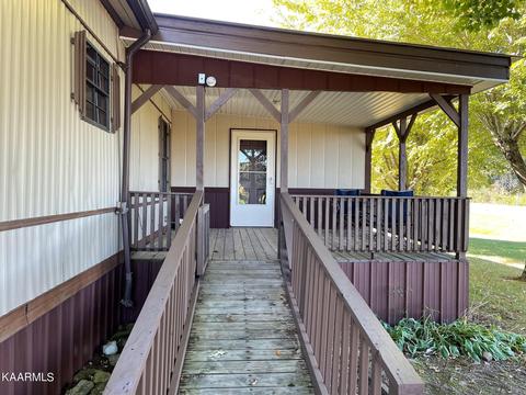 3333 Martha Washington Road Rd, Clarkrange, TN 38553 photo 2