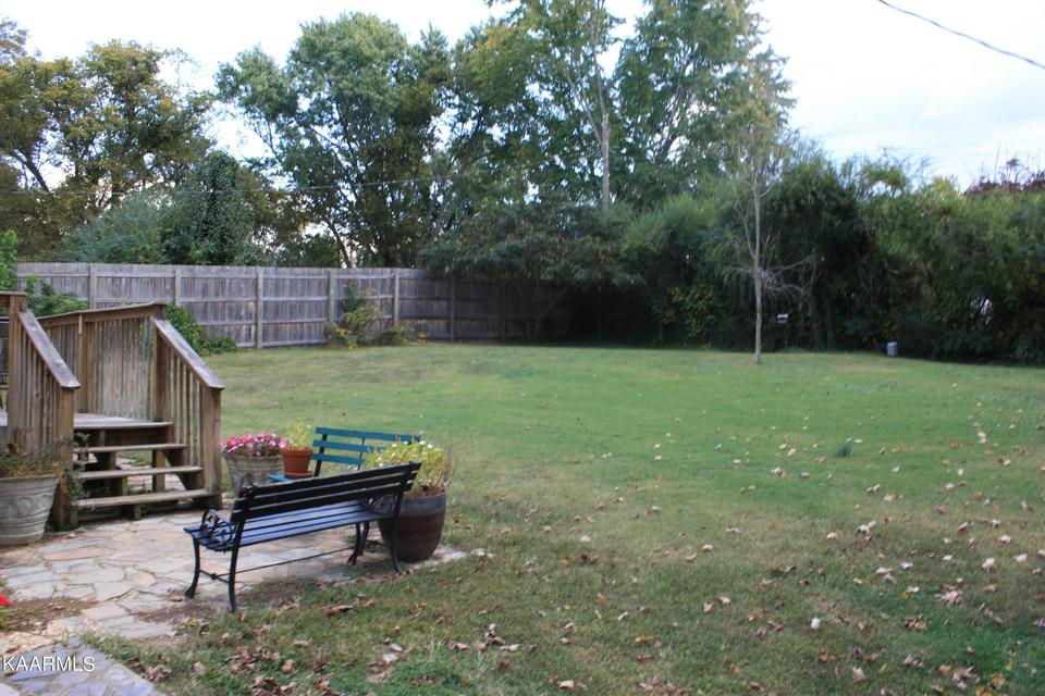  302 Hermitage Dr, Knoxville, TN 37920 photo 14