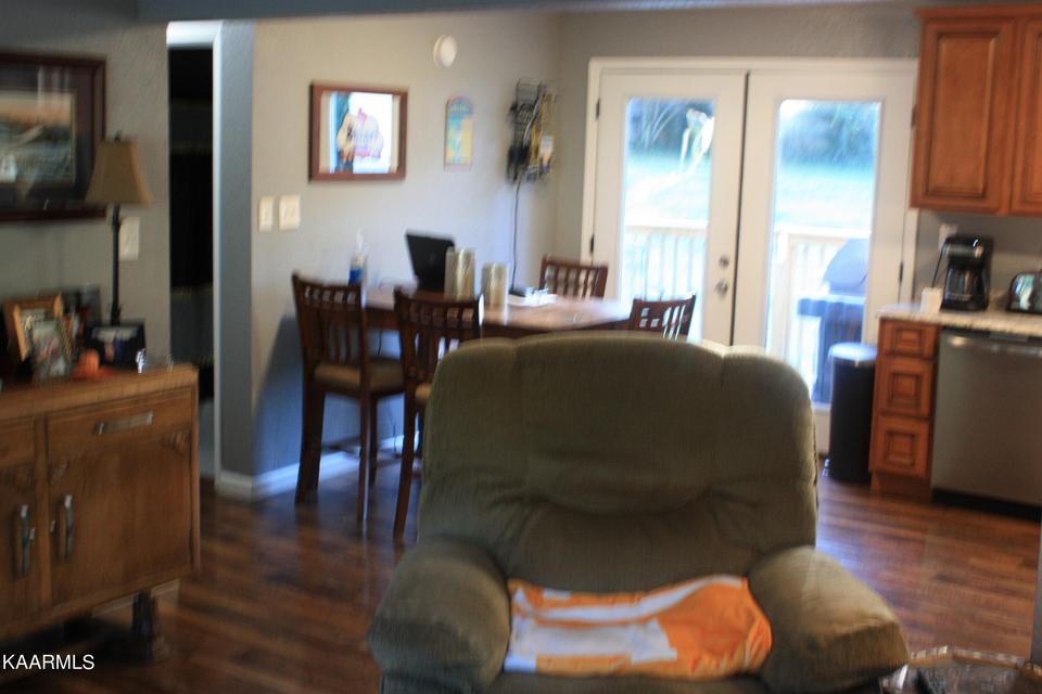  302 Hermitage Dr, Knoxville, TN 37920 photo 5