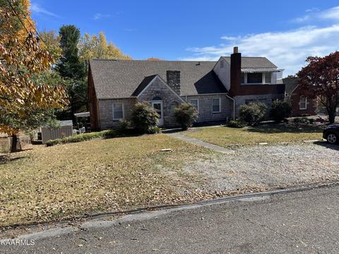 807 Gresham Rd, Knoxville, TN 37918