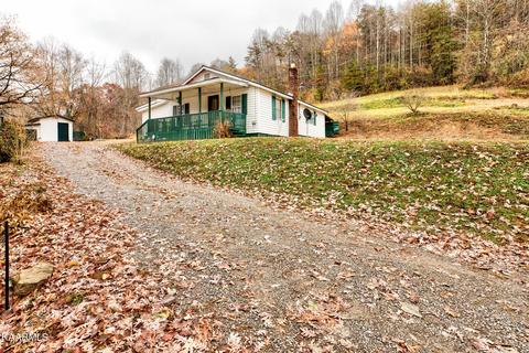380 Duff Rd, Duff, TN 37729 photo 2