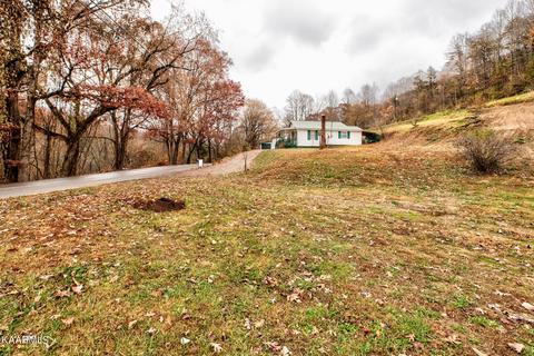 380 Duff Rd, Duff, TN 37729 photo 3