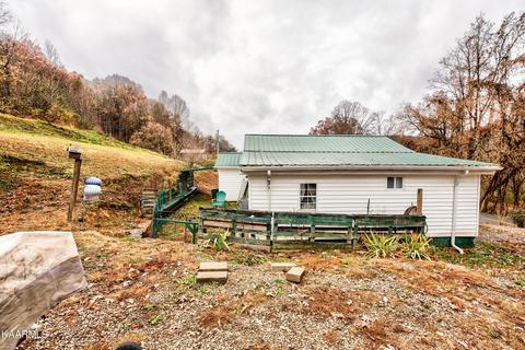 380 Duff Rd, Duff, TN 37729 photo 4