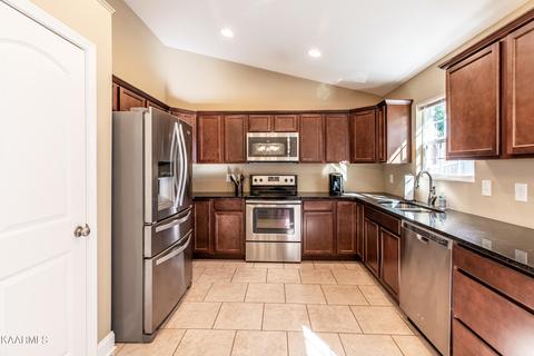 1318 Irwin Dr, Powell, TN 37849 photo 12