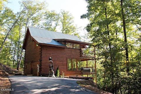3030 Amanda Jane Way, Sevierville, TN 37862