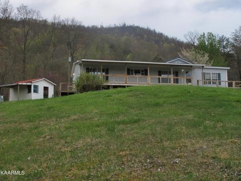 207 E Davis Ln, Jellico, TN 37762