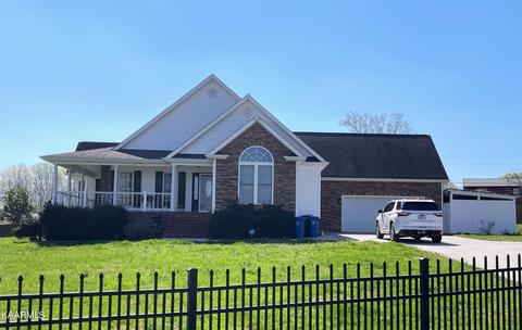 197 Nance Ln, Jacksboro, TN 37757