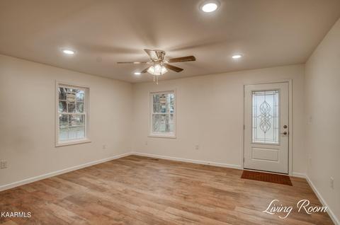 214 Grace Ave, Baxter, TN 38544 photo 2