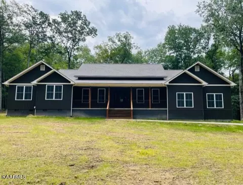 1515 E Overlook Rd, Monterey, TN 38574