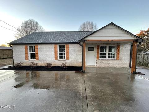 925 E Beaver Creek Dr, Knoxville, TN 37918