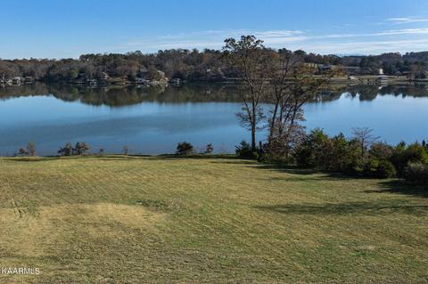 147 Millerwood Ln, Lenoir City, TN 37772