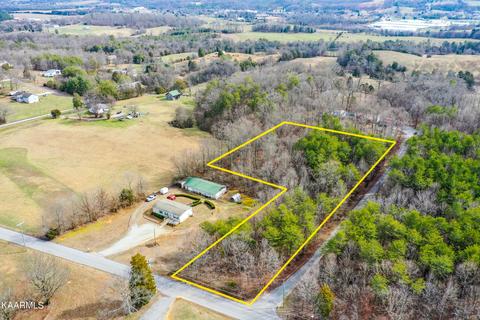 2907 Craigs Chapel Rd, Greenback, TN 37742