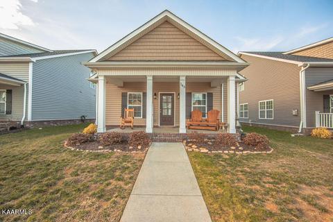 145 Hardinberry St, Oak Ridge, TN 37830