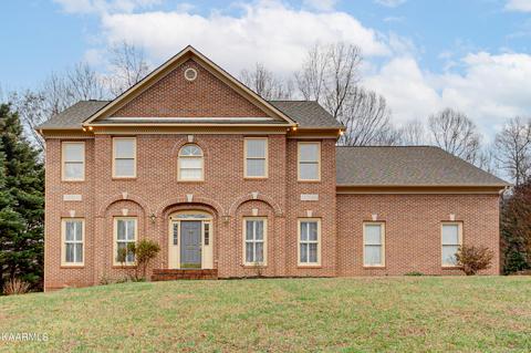 104 William Ln, Oak Ridge, TN 37830