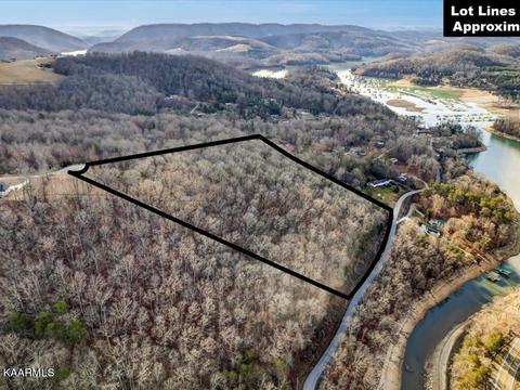 243 Tanzanite Trail, New Tazewell, TN 37825