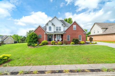 1013 Fox Cove Cir, Maryville, TN 37803
