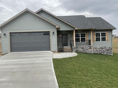 50 Sky View Meadow Dr, Crossville, TN 38555