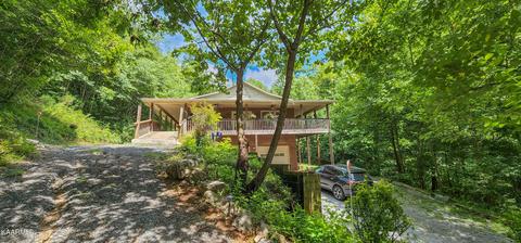 400 Highland Trace Rd, Sharps Chapel, TN 37866